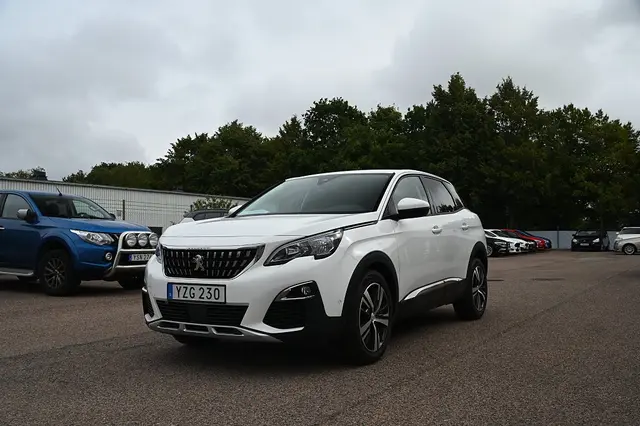 Peugeot 3008 1.2 PureTech 130 Allure Euro 6 / 12 MÅNADERS GARANTI