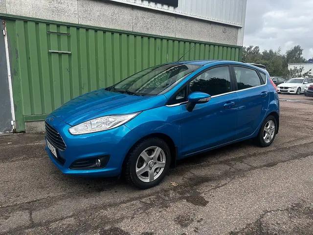 Ford Fiesta 5-dörrar 1.25 Titanium 12 MÅNADERS GARANTI